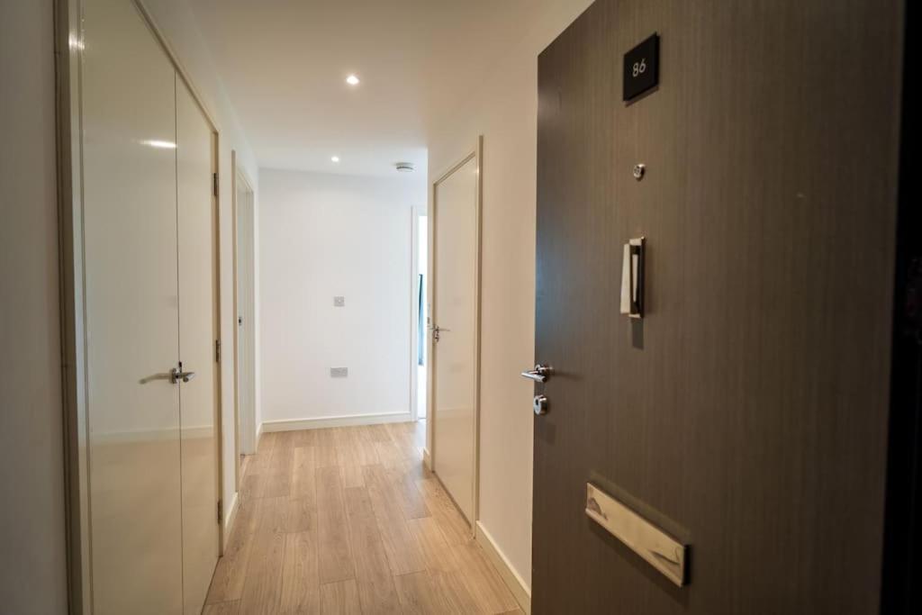 Luxury Flat Croydon Apartamento Exterior foto